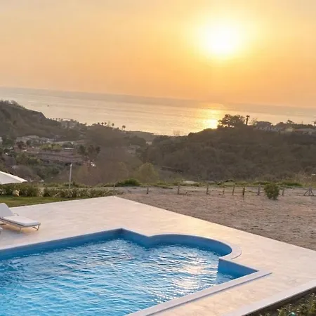 Nyaraló Adele Con Piscina Privata - Per 16 Persone